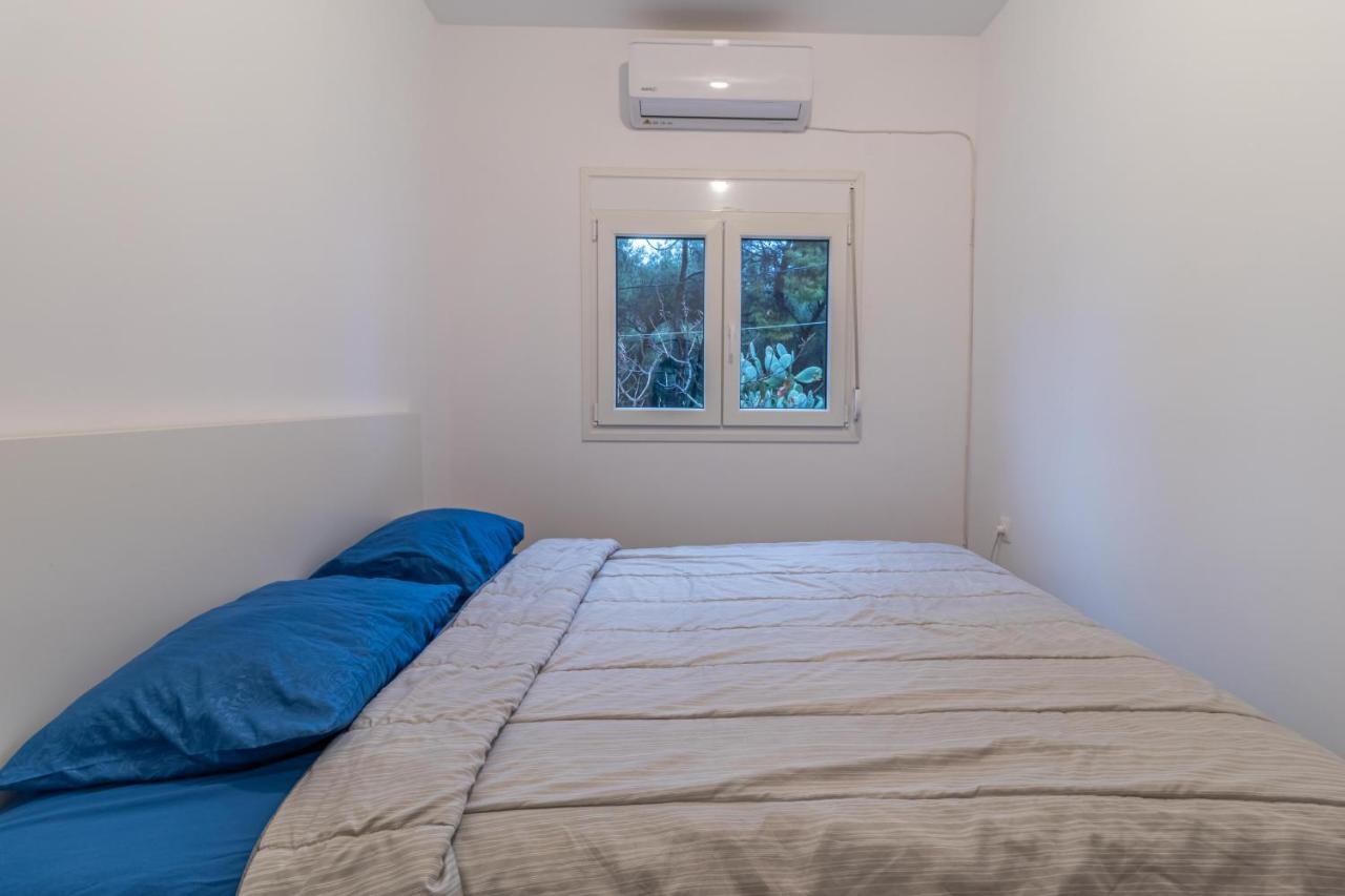 Marvelous, Secluded W/ 3 Bedroom , Pool & Garden, Kavos *