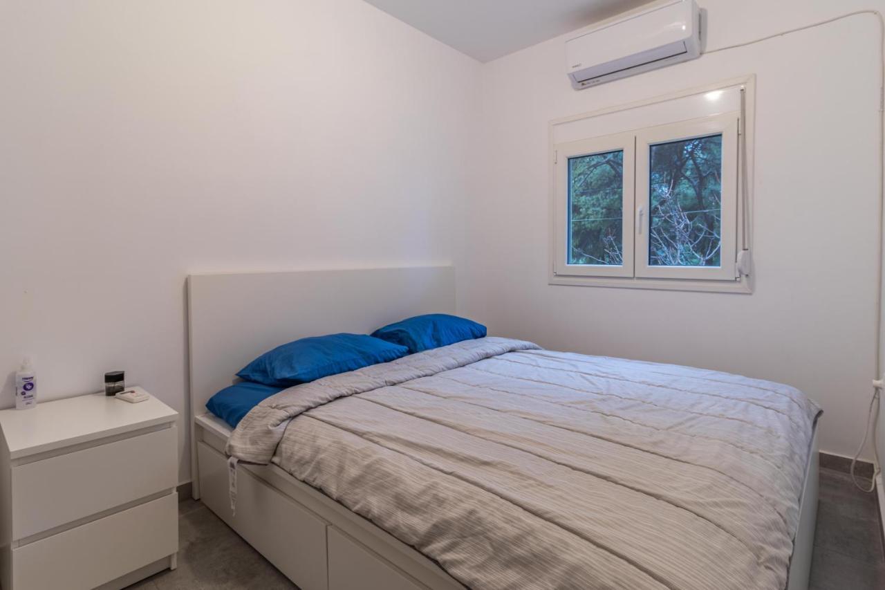 Marvelous, Secluded W/ 3 Bedroom , Pool & Garden, Kavos *